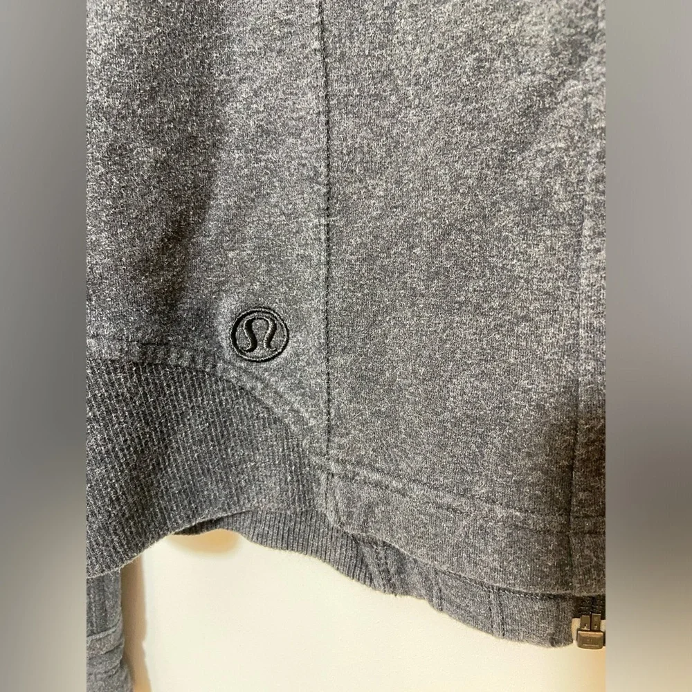 Lululemon Gray Heather Zipfront Sweatshirt Jacket Sz 6